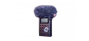 055384_tascam_dr_100_mini_windjammer_in_use