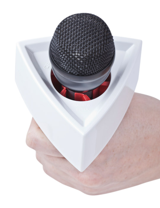 mic_flag_triangular_white_ev_re50.jpg mic flag triangular white ev re50